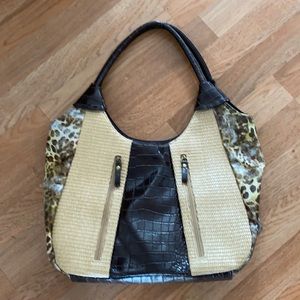 Bueno Handbag